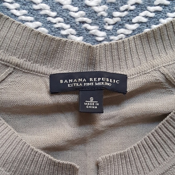 Banana Republic Merino Wool Cardigan - Picture 3 of 5